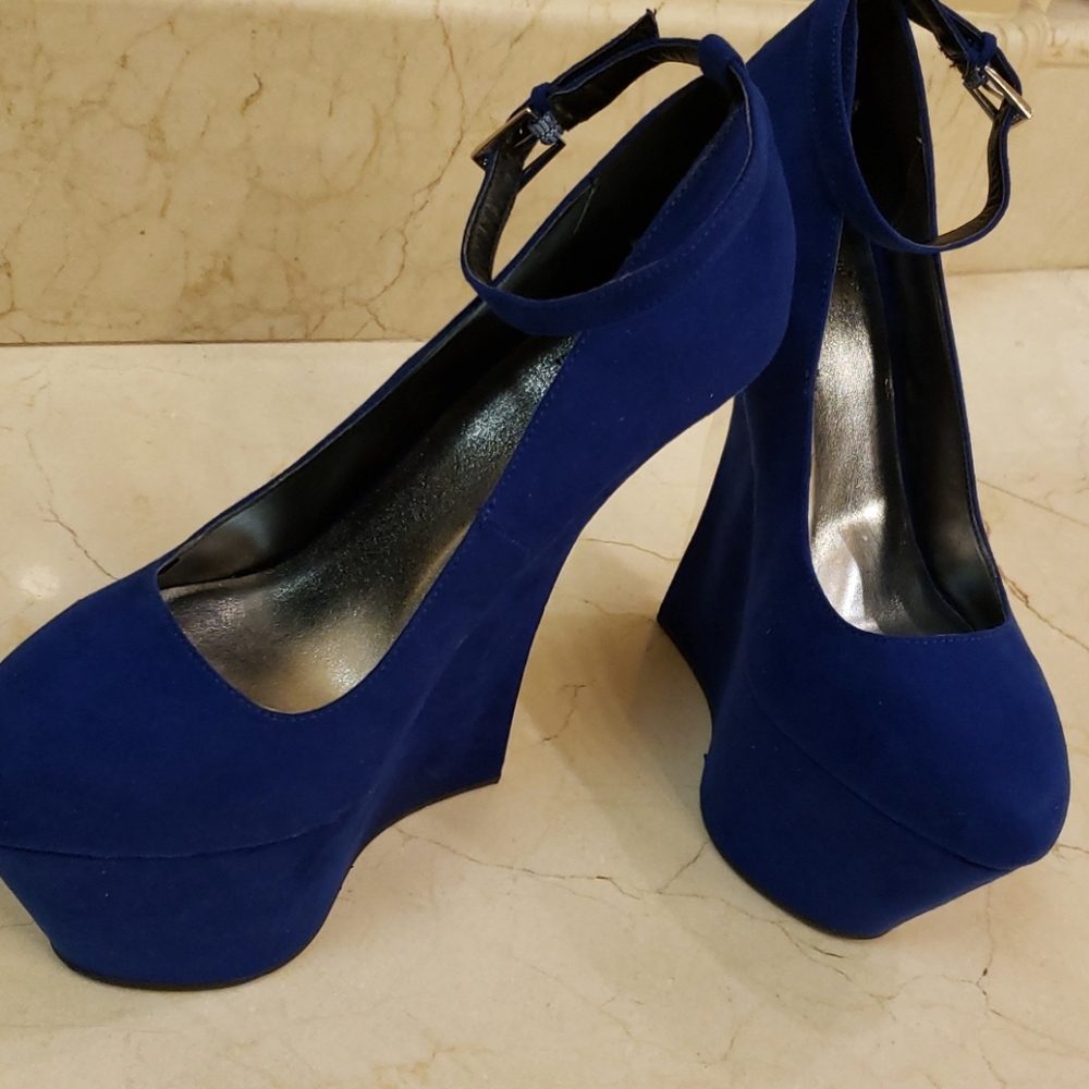 SCENE Kierra Royal Blue suede platform heels, 8.5 - Picture 7 of 16